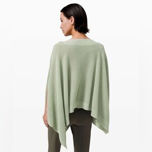 Lululemon Forward Flow Poncho. O/S